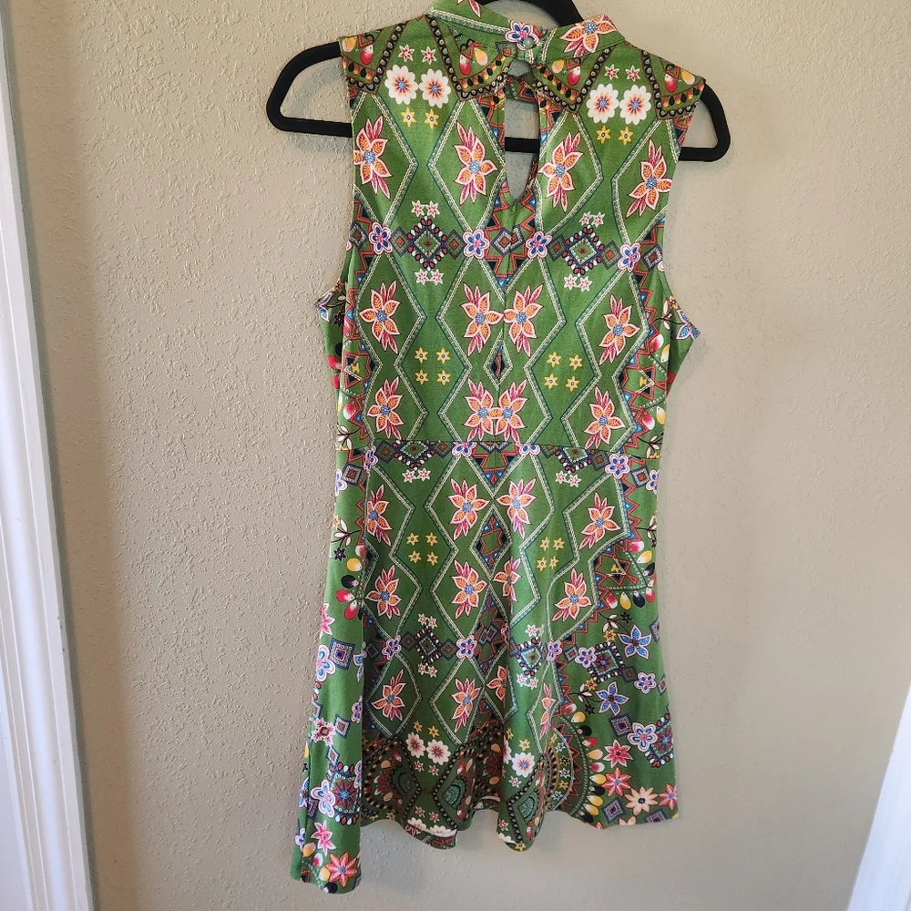 New York and Company green, red, blue, white sleeveless floral dress. Si… - Picture 3 of 11